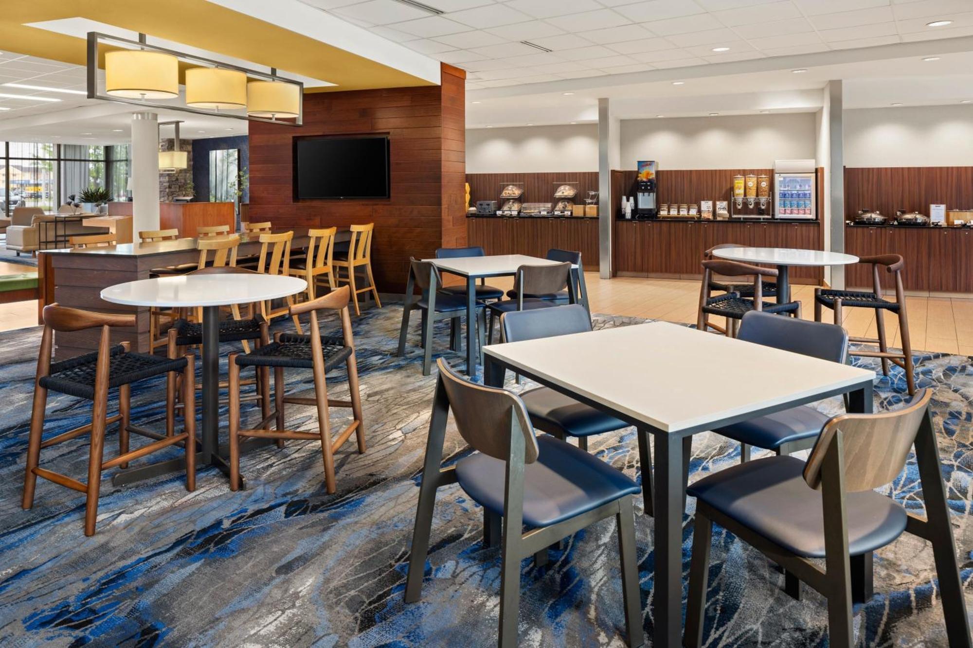 Fairfield Inn & Suites By Marriott Waterloo Cedar Falls Exterior foto